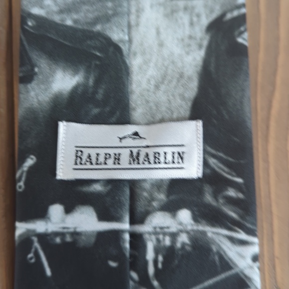 Vintage 1996 Black and White “Elvis-Born to Ride” Tie - Picture 7 of 7